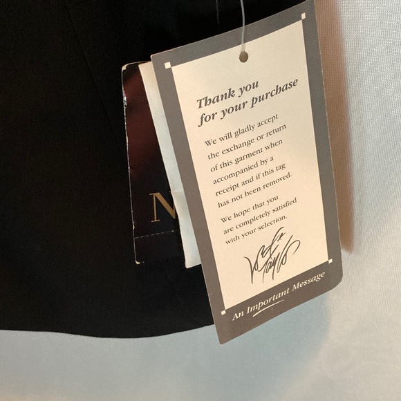 Liz Claiborne Embellished front and Collar Suit Jacket - Picture 5 of 6